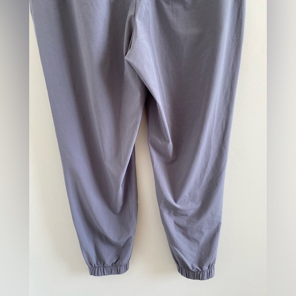 Athleta Brooklyn Heights Cargo Jogger Size 12 In Grey/Purple - Picture 8 of 8